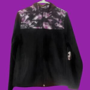 New Women’s Sports Fia Size Large Lightweight Jacket